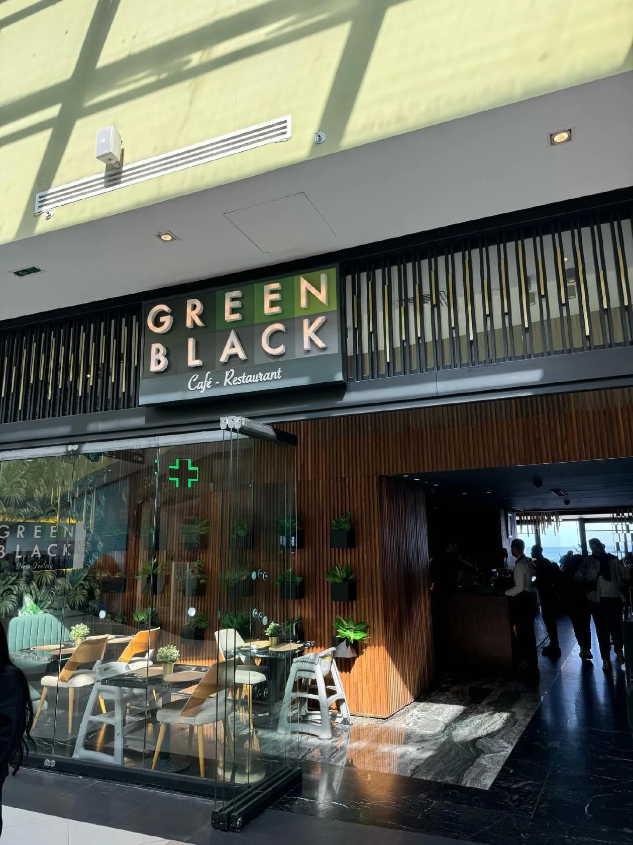 68 Bar a Vin — bar in gueliz, Marrakech